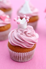 Cupcake mit Krönchen
