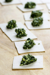 Steps of making dumplings filled with broccoli and spinach