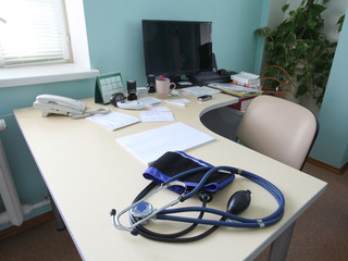 doctor's consulting room