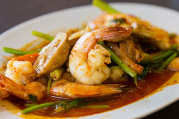 Stir fried shrimp with spicy sauce