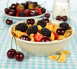 Cornflakes with fruits