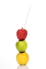 apples with straw