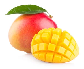 Foto op Plexiglas mango fruit geïsoleerd op witte achtergrond © Viktar Malyshchyts