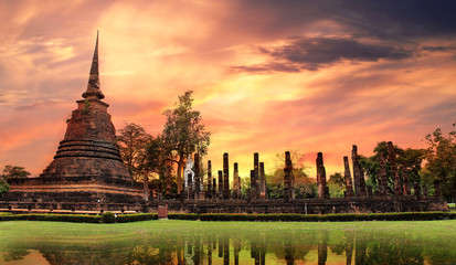 Sukhothai historical park, the old town of Thailand - obrazy, fototapety, plakaty