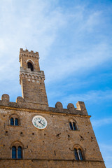 Fototapeta na wymiar Volterra - Priori Pałac