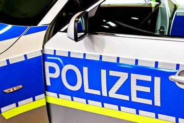 Einsatzfahrzeug der Polizei - Deutschland