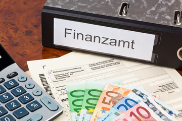 Deutsche Einkommensteuer Erklärung © Gina Sanders