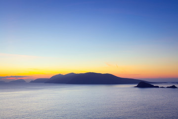 Fototapeta premium Dunquin bay in Co. Kerry at sunset, Ireland