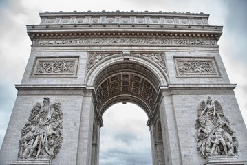 Fototapeta na wymiar Paris. Piękny widok z Łuku Triumph. Arc de Triomphe