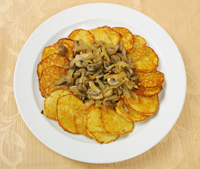 Potato pancakes with mushrooms