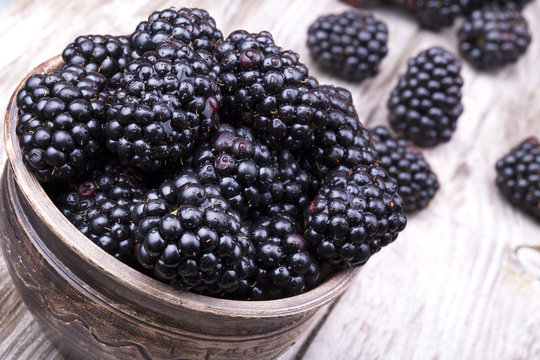 blackberries on wooden table
