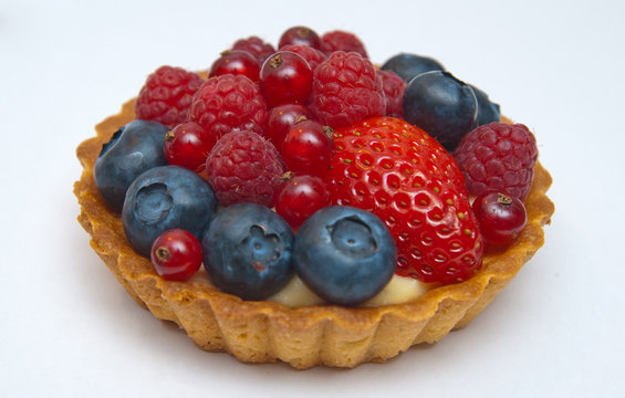 Tartelette with wild berries