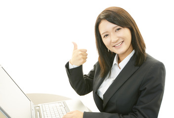 ガッツポーズのＯＬ