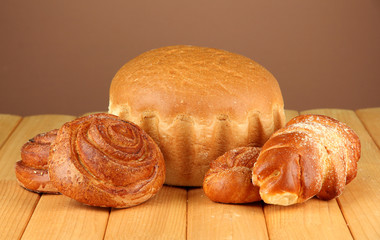 Composition with bread and rolls