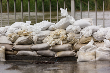Hochwasser Sandsäcke