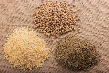 .Set of sesame, coriander, cumin