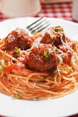Meatballs with spaghetti pasta