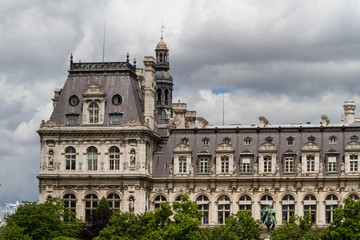 Fototapeta premium Historic building in Paris France