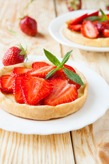 crispy tartlet with sweet strawberry dessert