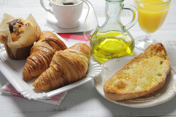 desayuno continental