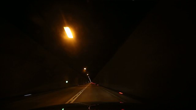Tunnel