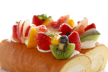 フルーツロールケーキ