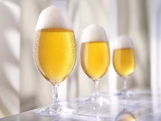 Selbstklebende Fototapeten Bier Bier  © foodfoto