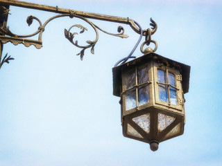 Fototapeta na wymiar old streetlamp