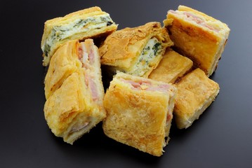 Pizza rustica di pasta sfoglia
