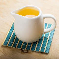 Sunflower/ olive  oil in jag.