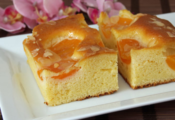 Marillenschnitte