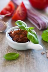 tomatenpesto - pesto rosso
