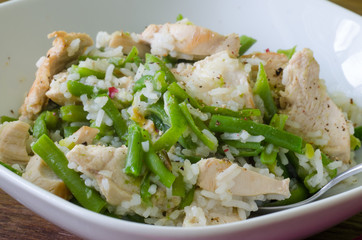 Grilled chicken with green beans and rice