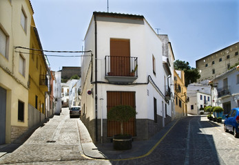 calles de Sagunto, España, subida al castillo