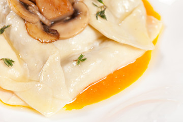 ravioli with mushroom