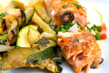 grilled salmon and lemon