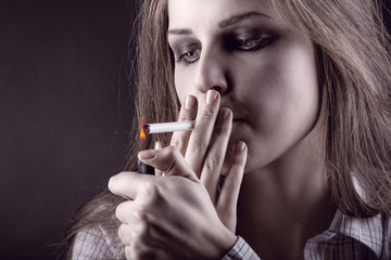 Fototapeta premium Smoking cigarette