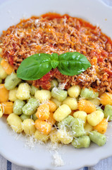 Gnocchi mit Bolognese Sauce