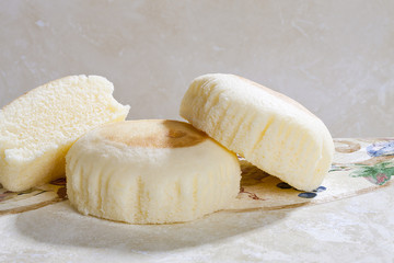 日本パン・蒸しパン（チーズイン）