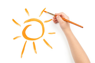 child draw a sun