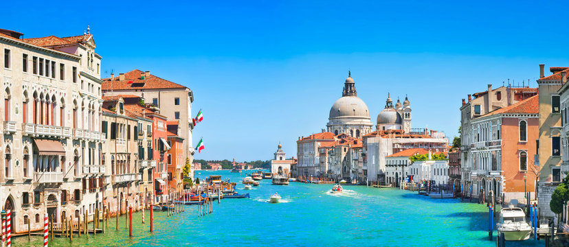 Fototapeta Grand Canal and Basilica Santa Maria della Salute, Venice, Italy