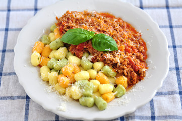 Gnocchi mit Bolognese Sauce