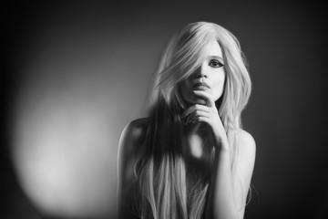 Fototapeta premium Fashion model blonde woman portrait