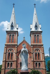 Fototapeta na wymiar Katedra Notre Dame, Ho Chi Minh City