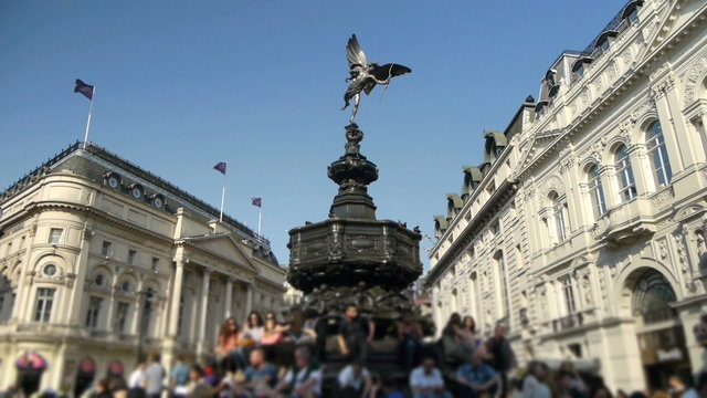 Piccadilly Circus - Eros.