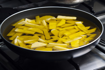 Cooking Potato chips