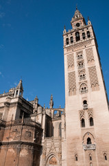 Fototapeta na wymiar The Giralda, bell tower of the Cathedral of Seville (Spain)