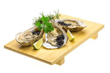 Oysters with black cavair