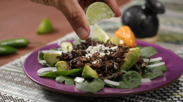Roasted Mexican grasshoppers