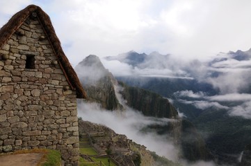 Machu Picchu im Nebel